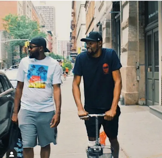 可能早已锁, 员肯德里克, 东家雷霆升