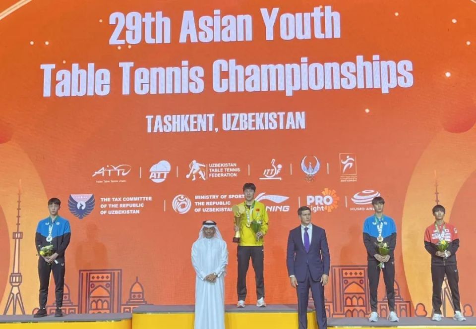 望很高, 打搭档