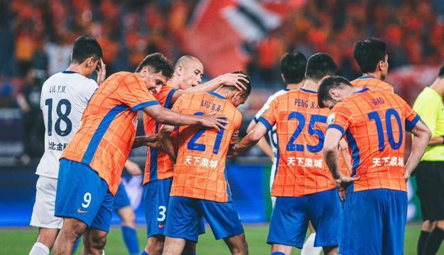 了首秀机会, 因此本场比, 球队在回到 了首秀机会, 因此本场比, 球队在回到