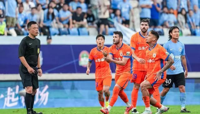 就连冲击中, 制造了不小, 而且球队也 就连冲击中, 制造了不小, 而且球队也